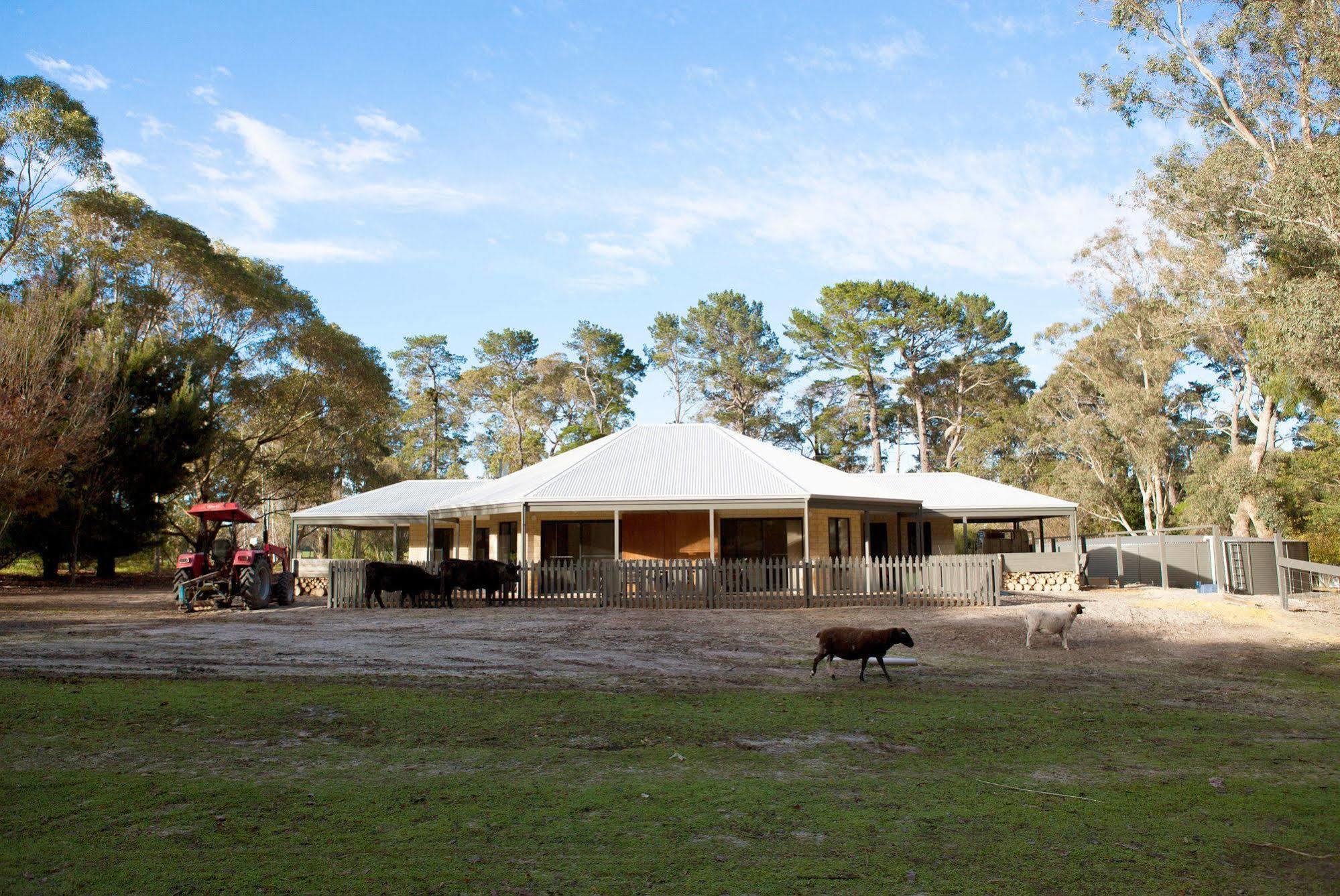 Margaret River Hideaway & Farmstay Bagian luar foto